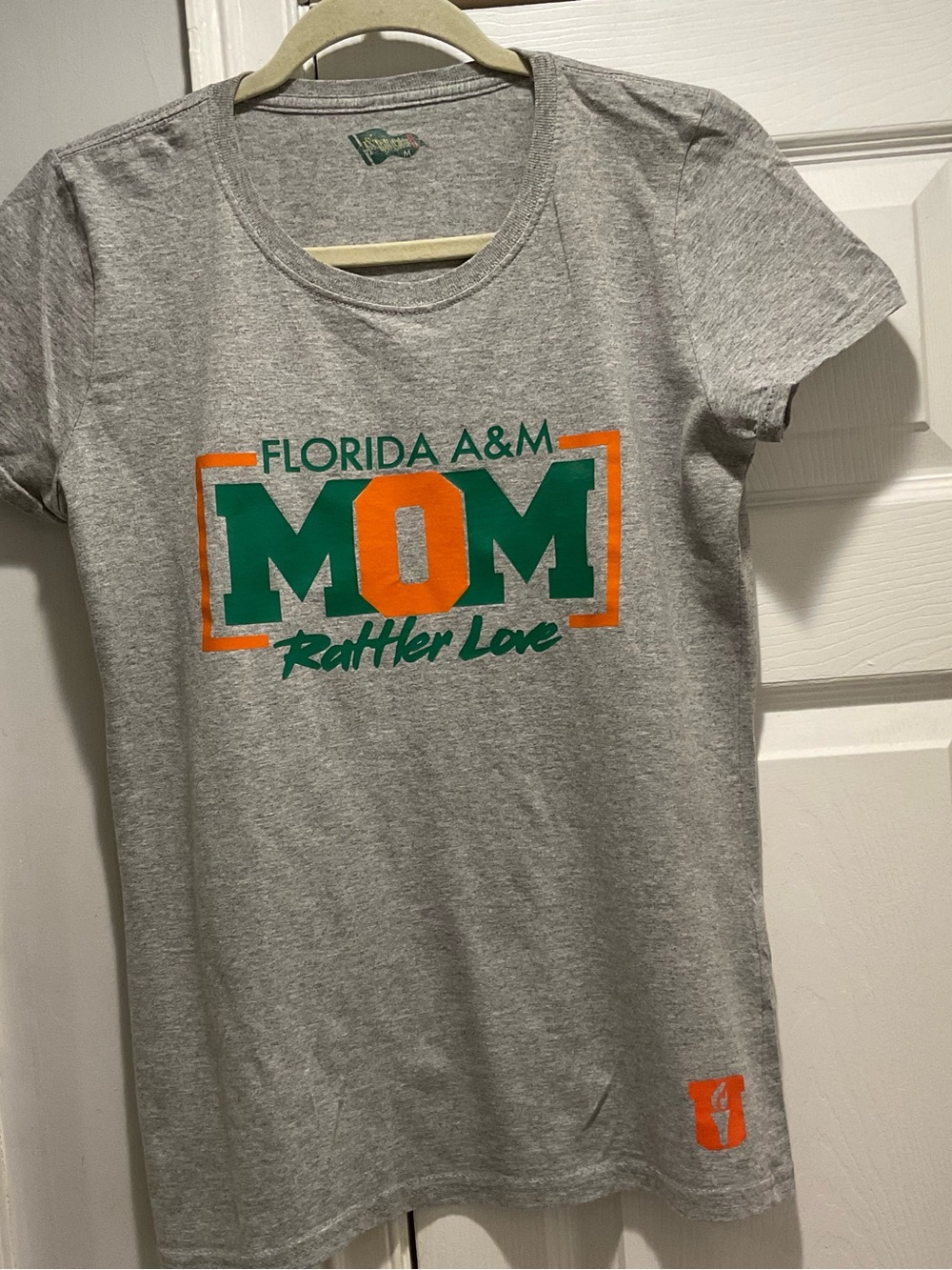 Florida A&M MOM Graphic Gray Tee with Green and Orange Size Med